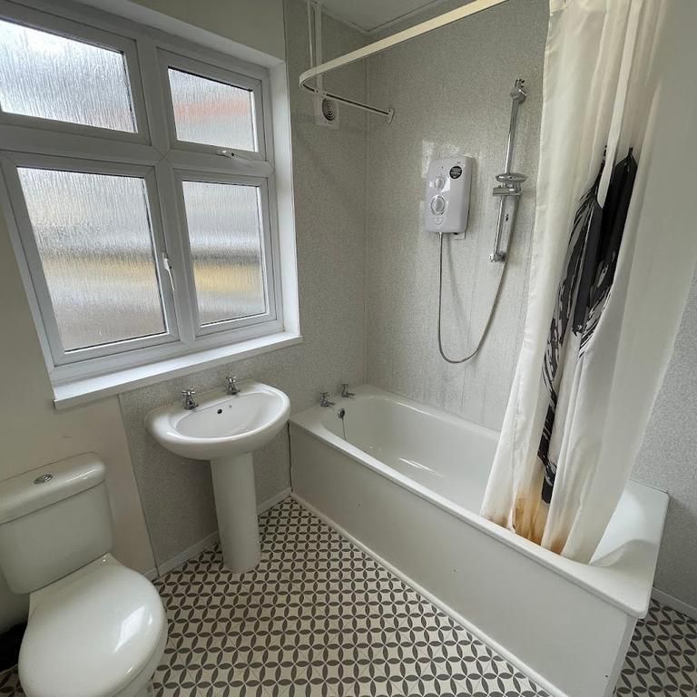 4 bedroom terraced house to rent - Photo 1