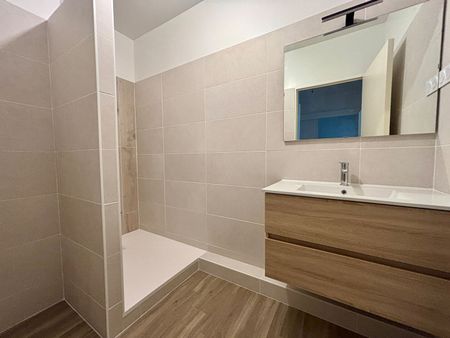 Location Appartement 2 pièces 51m² - Photo 4