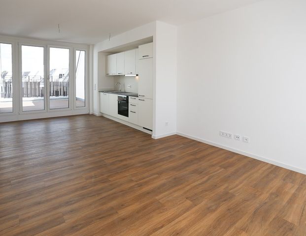 Leben über den Dächern - 2-Zimmer-Dachgeschosswohnung mit großzügiger Terrasse - Photo 1