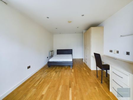 Charles Cross Apartments, 22 Constantine Street, Plymouth, Devon, PL4 - Photo 3