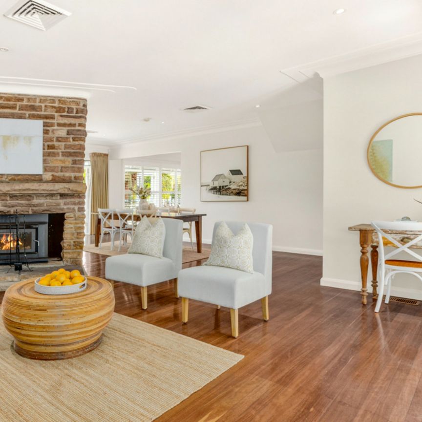 Admired Bayview Icon with Dual Street Frontage & Swim Spa - Photo 1