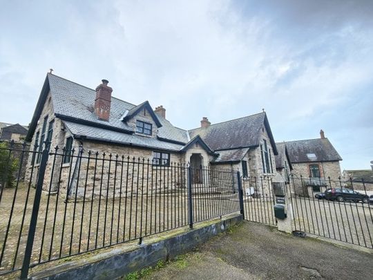 Oakland Mews, Penzance, TR18 - Photo 1