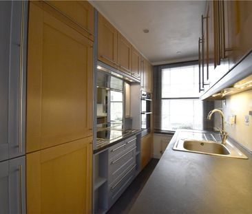 A beautifully presented 2 bedroom terraced house situated in the he... - Photo 6