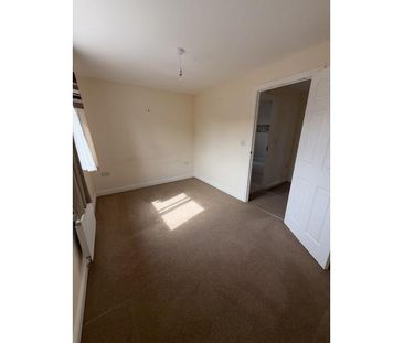 2 bedroom semi-detached house to rent - Photo 2