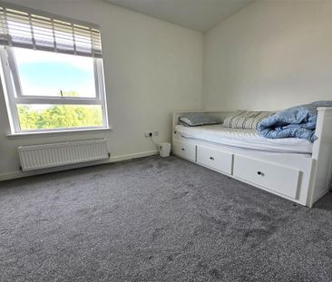 2 bedroom semi-detached house to rent - Photo 6