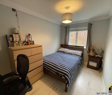 3 bed Terraced in Burford Road , Worcester Park, KT4 7SU - Photo 1