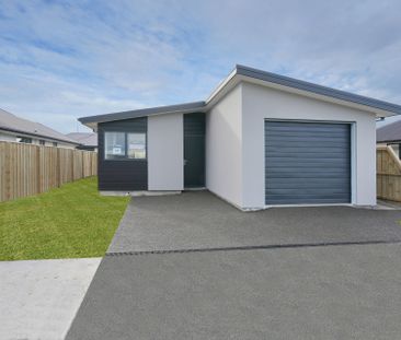 Snap up your own oasis in Pegasus! - Photo 6