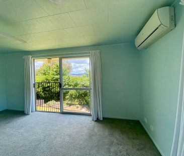 Sunny 3 bedroom home in paradise - Photo 5