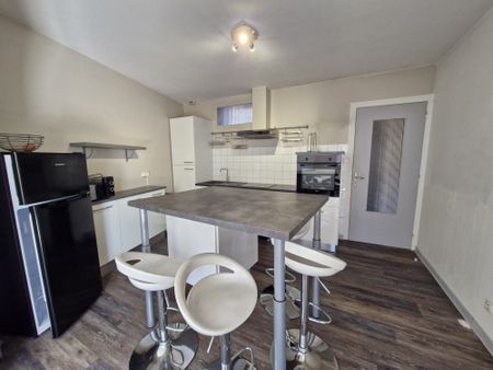 Location Appartement 3 pièces 80m² CHAVANAY 42410 - Photo 5