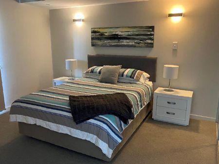 Luxury Living - 1x1 Pelago East Apartment - Photo 2