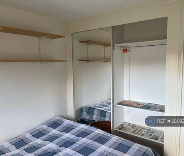 1 bedroom in a house share to rent - Photo 6