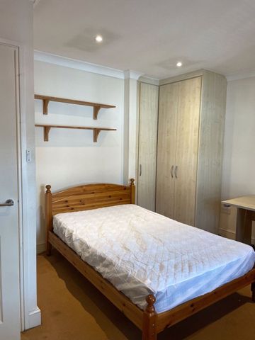 3 bedroom terraced house to rent - Photo 5