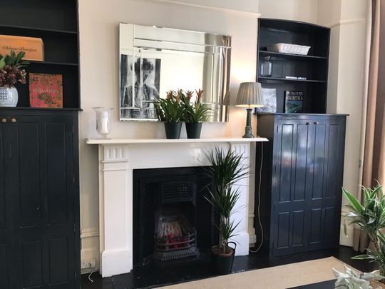 1 Bed Flat, Kings Avenue, SW4 - Photo 1