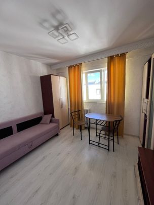 Garsonieră,zona Bularga langa pod Bucium,libera cu Aer conditionat - Fotografie 1