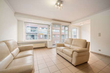 Appartement te huur in Roeselare - Photo 2