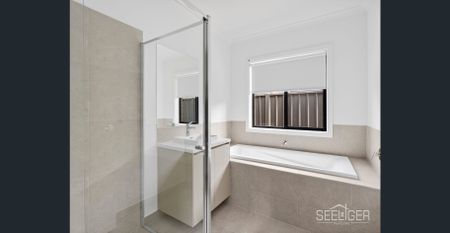 New Home with Quality Inclusions - Photo 5