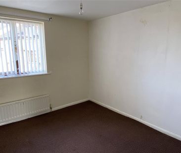 2 bedroom end of terrace house to rent - Photo 1