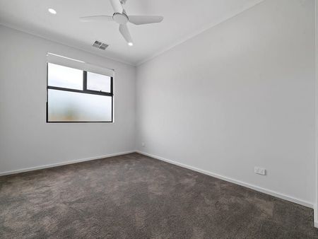 47 Laver Terrace, Felixstow - Photo 3