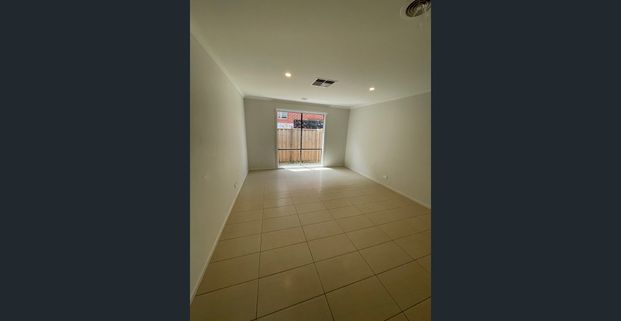 Great 4 Bedroom Family Home in Prime Location - Photo 1