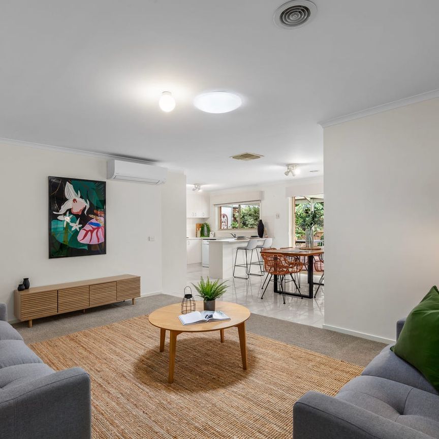 Modern Family Abode in popular Leopold - Photo 1