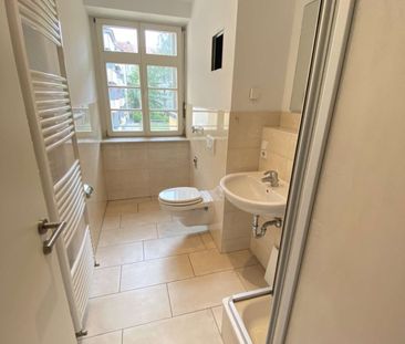 **Tolle 2-RWG im 2. OG mit – Balkon- Tageslichtbad mit Dusche – WE ... - Foto 4