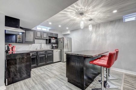 For Lease - 134 Ascalon Drive, Vaughan, Ontario - Photo 2