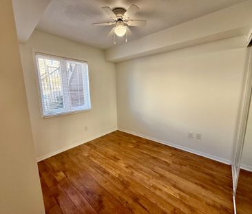 For Lease - 4975 Southampton Drive Unit# 302, Mississauga, Ontario - Photo 2