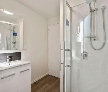 Stylish in Sydenham! - Photo 6