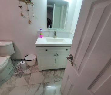 For Lease - 6 Stonecrop Lane, Toronto, Ontario - Photo 6