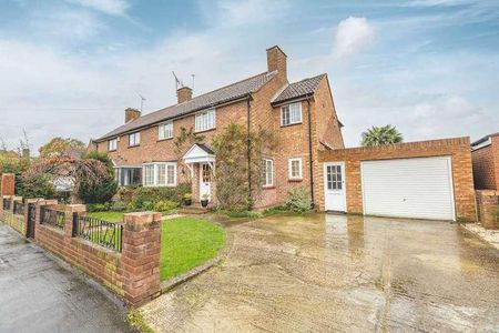 Anslow Gardens, Iver Heath, SL0 - Photo 3