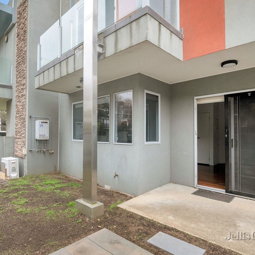 8/4a Duggan Street, Brunswick West - Photo 1