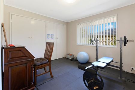 3 Bedroom House in Benowa - Photo 2