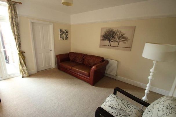 2 bedroom terraced house to rent - Photo 1