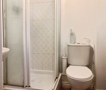 2 bedroom coach house to rent - Photo 5