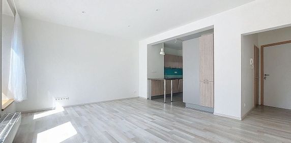Appartement te huur in Arlon voor € 950 met 1 slaapkamer - Foto 2