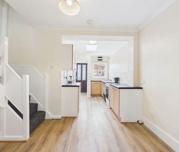 2 bedroom terraced house to rent - Photo 1