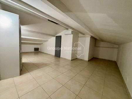 Appartement T4 de 101m2, à Jonquières Saint Vincent, - Photo 5