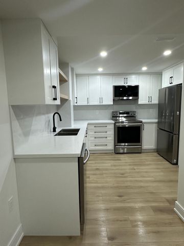 For Lease - 1740 Emberton Way Unit# Basement, Innisfil, Ontario - Photo 4