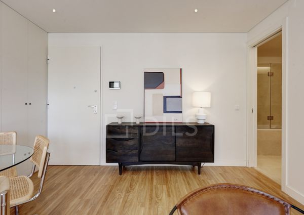 Apartamento T1 para arrendamento em Lisboa, Algés