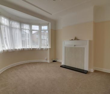 Uppingham Avenue, Stanmore, HA7 - Photo 1