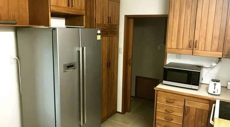 Sunny 3-Bed 2-Bath w Large Deck and Stunning Views - Photo 4