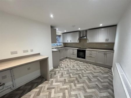 2 bedroom terraced house to rent - Photo 5