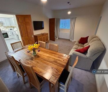 4 bedroom detached house to rent - Photo 5