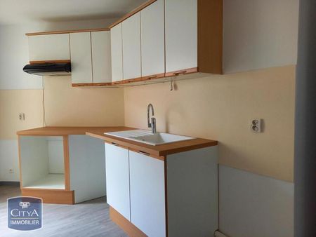 Location Appartement 4 pièces 112m² CHATEAUROUX 36000 - Photo 4
