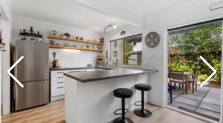 Superb City Home - Photo 2