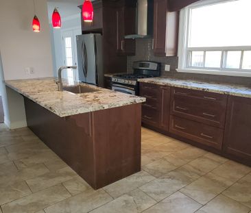 For Lease - 1077 Selby Avenue, Oakville, Ontario - Photo 6