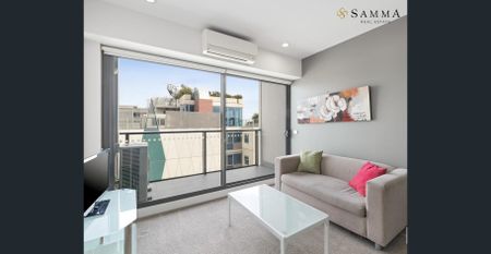 Stylish two-bedroom apartment in prime West Melbourne location - Photo 2