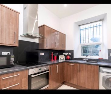 4 Bed Semi-Detached House, Skene Square, AB25 - Photo 6