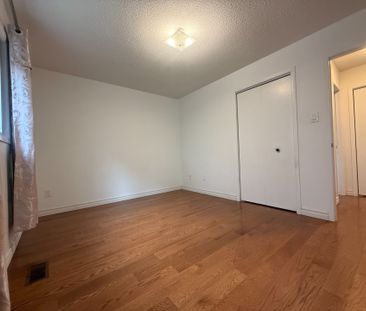 For Lease - 45 Edgar Woods Road, Toronto, Ontario - Photo 6