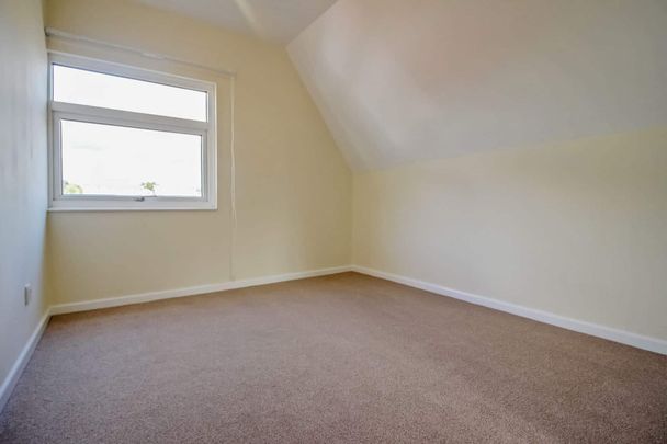 Pittsfield, Cricklade, Swindon, Swindon, SN6 - Photo 1